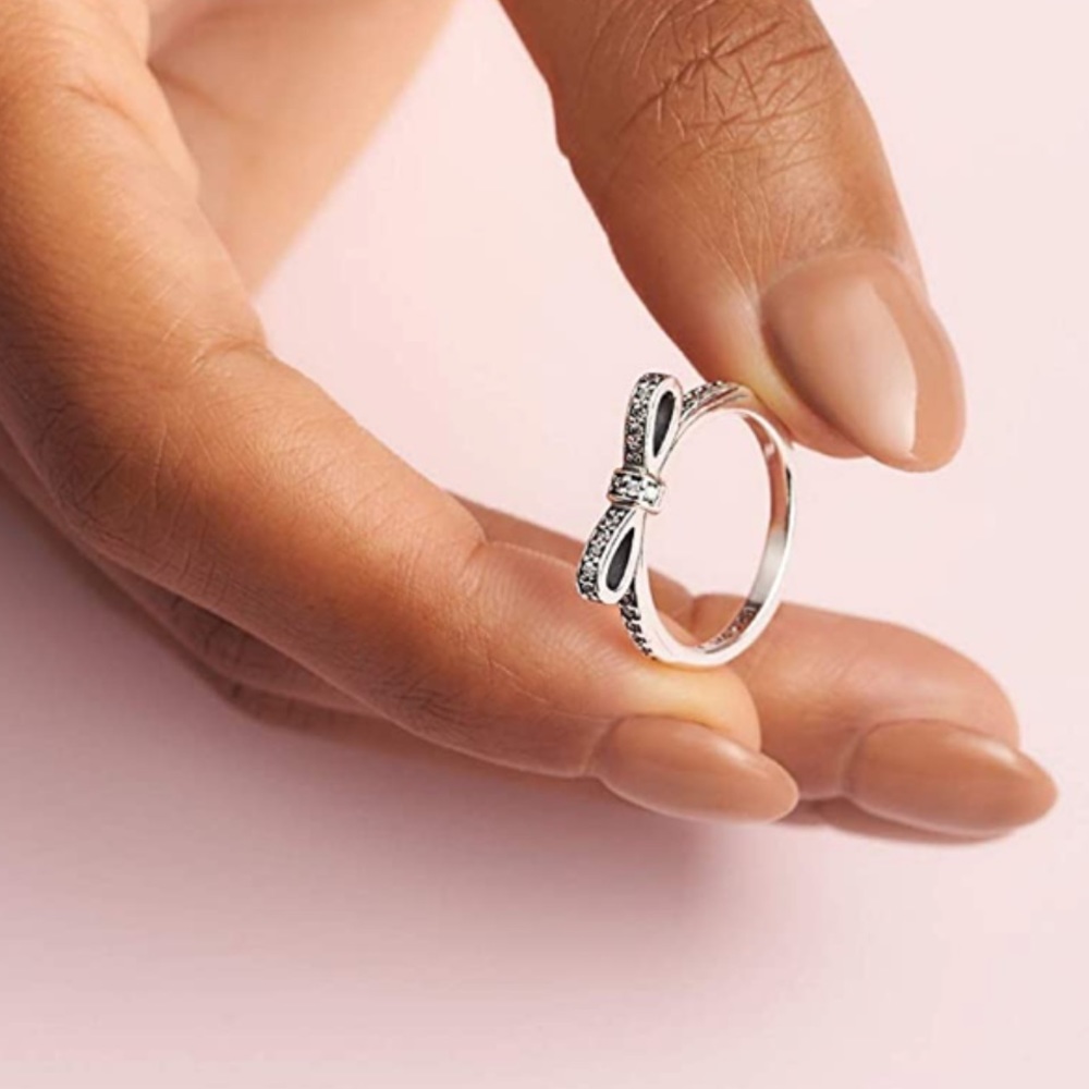 Pandora Bow ring